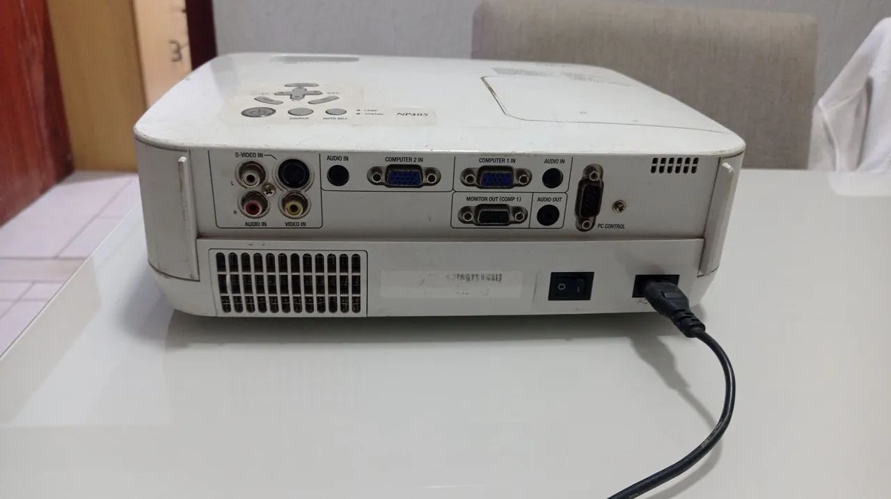 Projetor de vídeo usado NEC - Foto 2