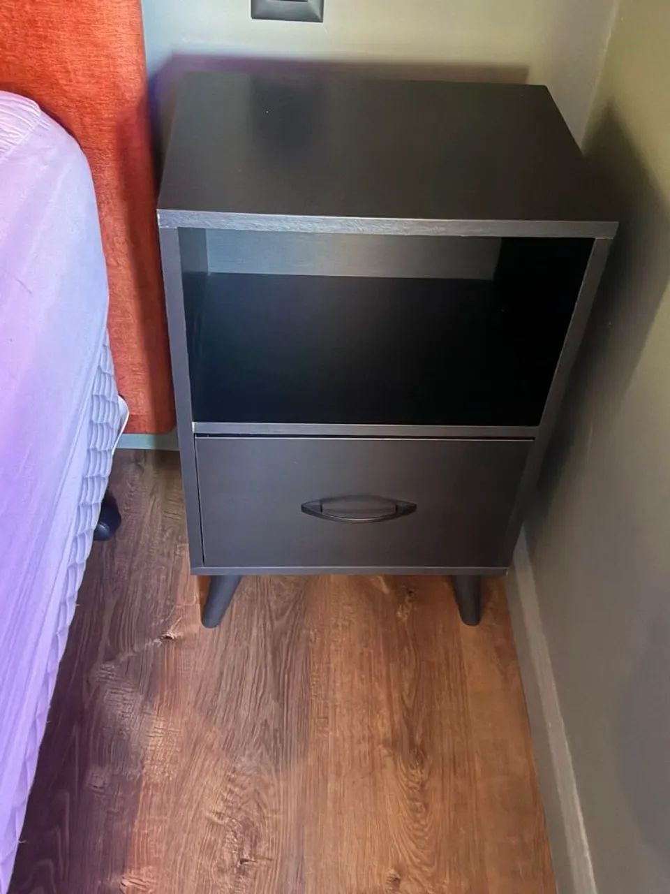 Criados mudos para quarto, em MDF