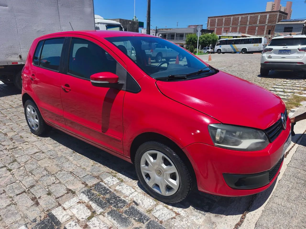 Volkswagen Fox Fox 1.0 Mi Total Flex 8V 5p 2014