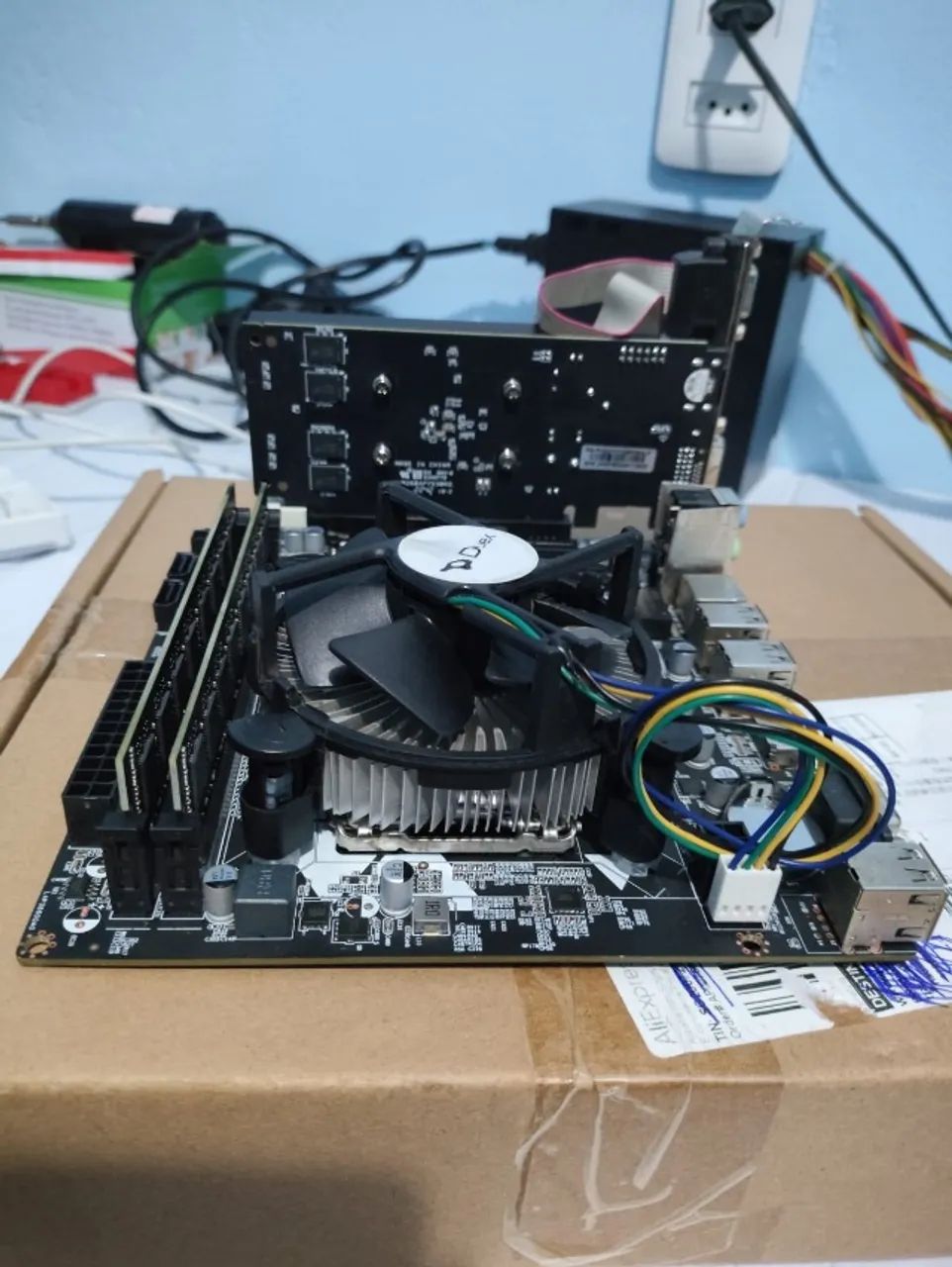Kit Intel - i3 3G + H61 + GT 210