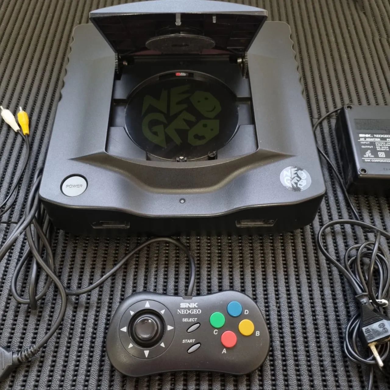 Neo Geo CD com SdLoader desbloqueado impecável 