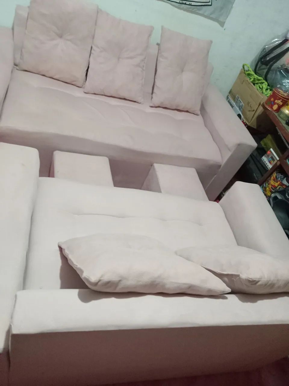 Vendo esse lindo sofá completo na cor rosa bebê leia o anúncio 