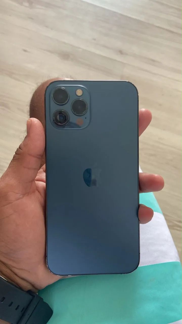 iPhone 12 Pro Max com um mínimo detalhe  - Foto 2