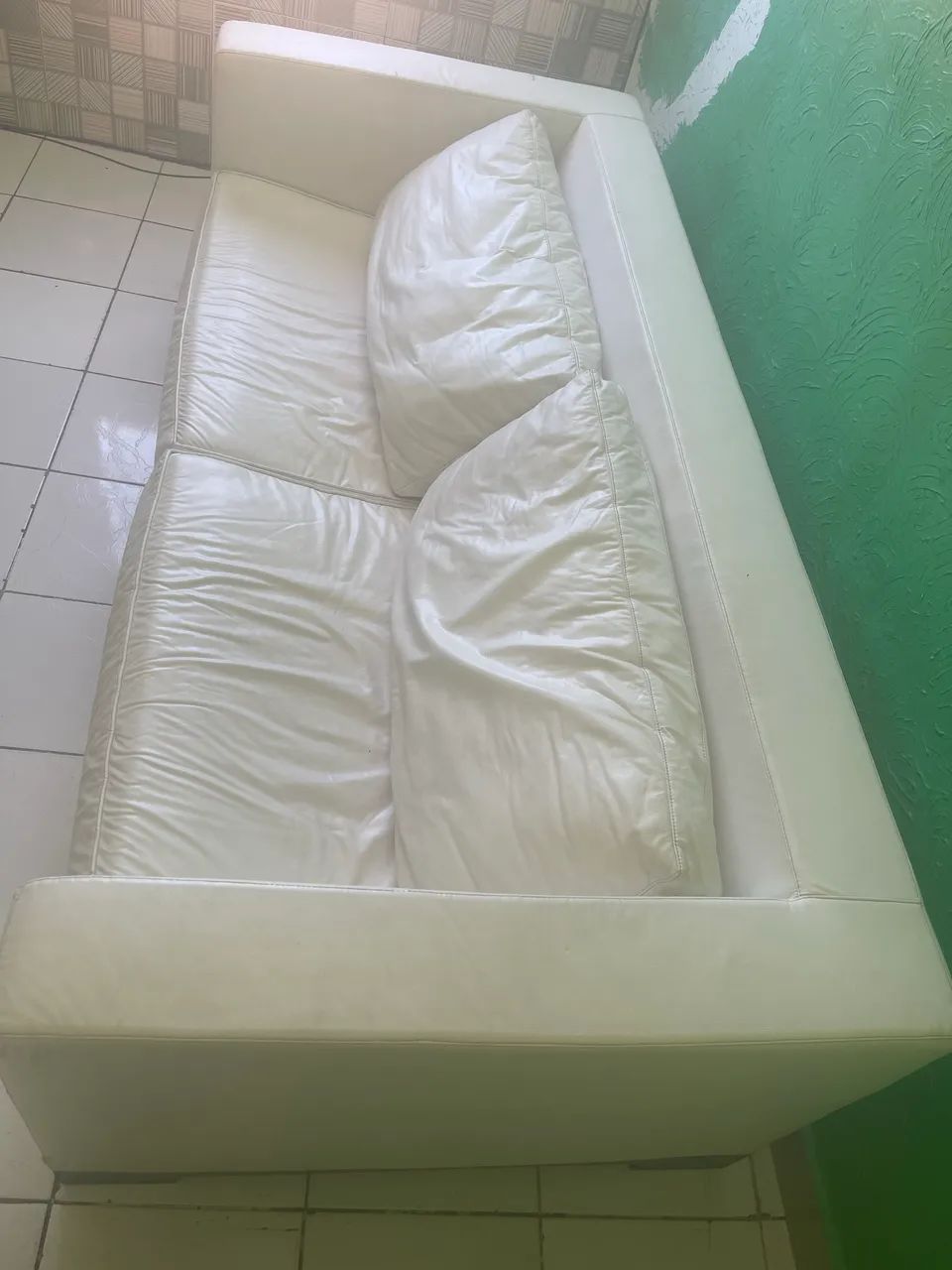 Sofá couro sintético 