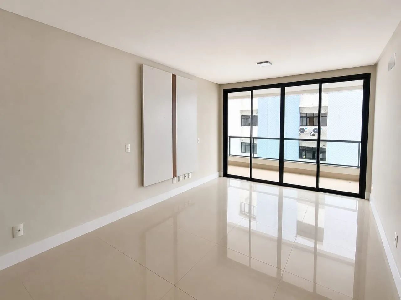 Apartamento 3 quartos semi mobiliado na Agronômica - Foto 3