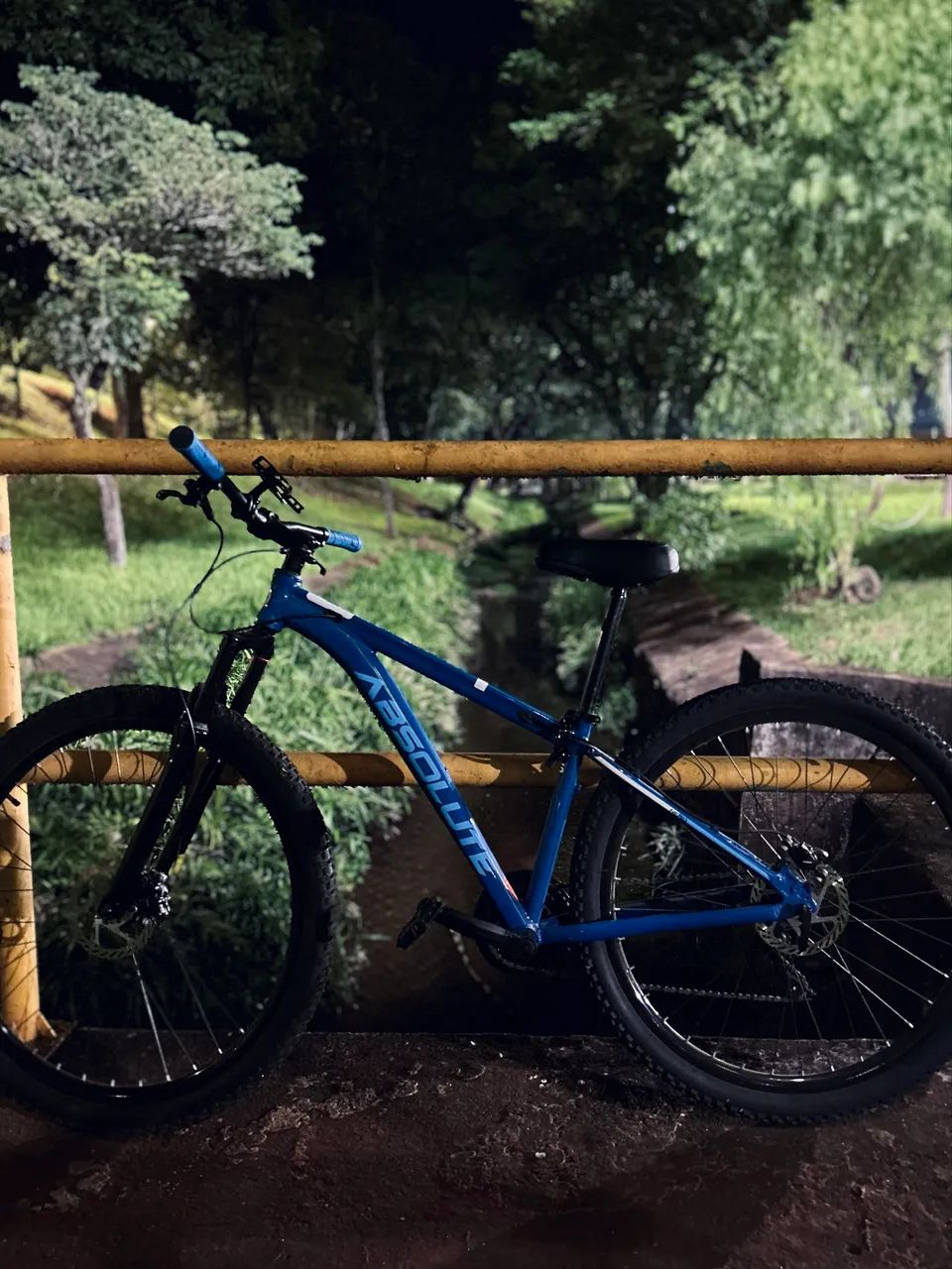 Bicicleta Absolute Nero 4 com freios MT200 e banco DDK original - Foto 5