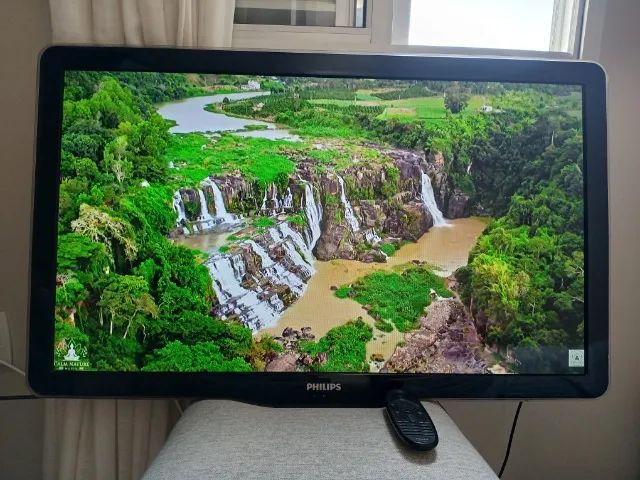 TV PHILIPS 40 POLEGADAS FULL HD TELA DE LED - Foto 3
