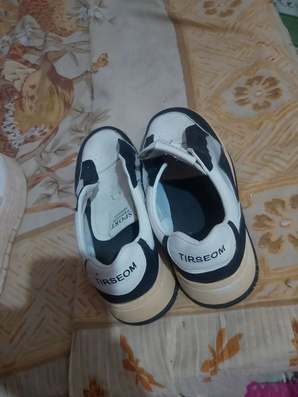 Tenis