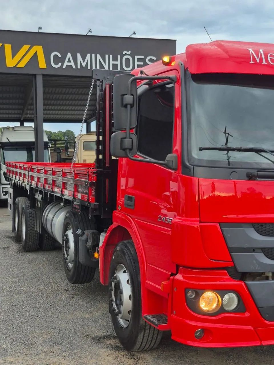 Atego 2430 8x2 / carroceria - Foto 4