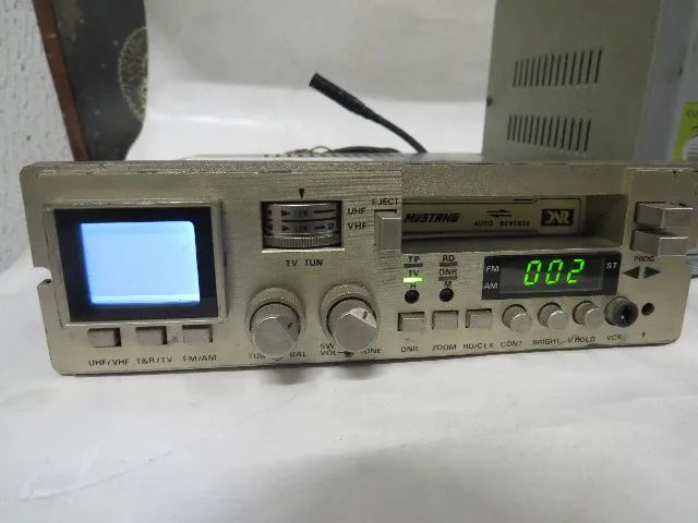 radio tv de carro mustang