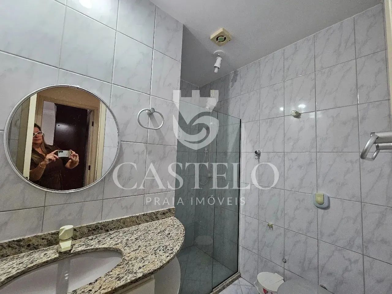 Apartamento 2 quartos sendo 1 suíte com vista lateral para o mar na quadra do mar, Praia d - Foto 12