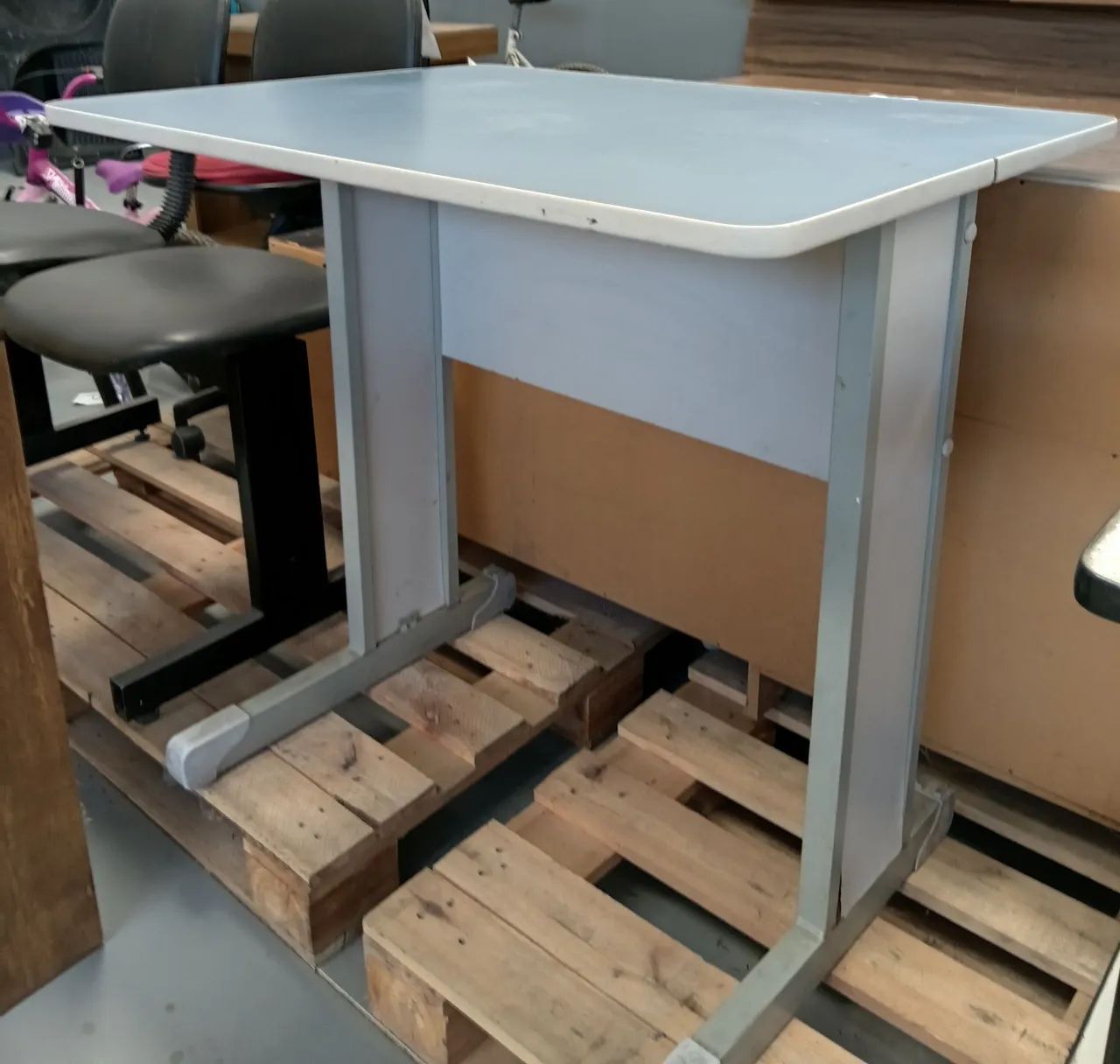 Mesa de computador. Usado. - Foto 2