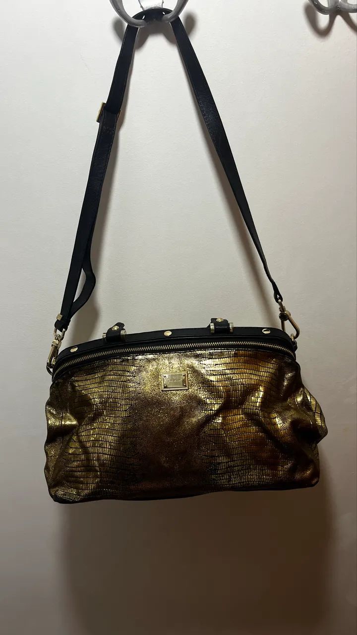 Bolsa Luz da Lua dourada em couro