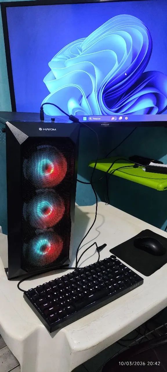 Vendo um Pc seminovo