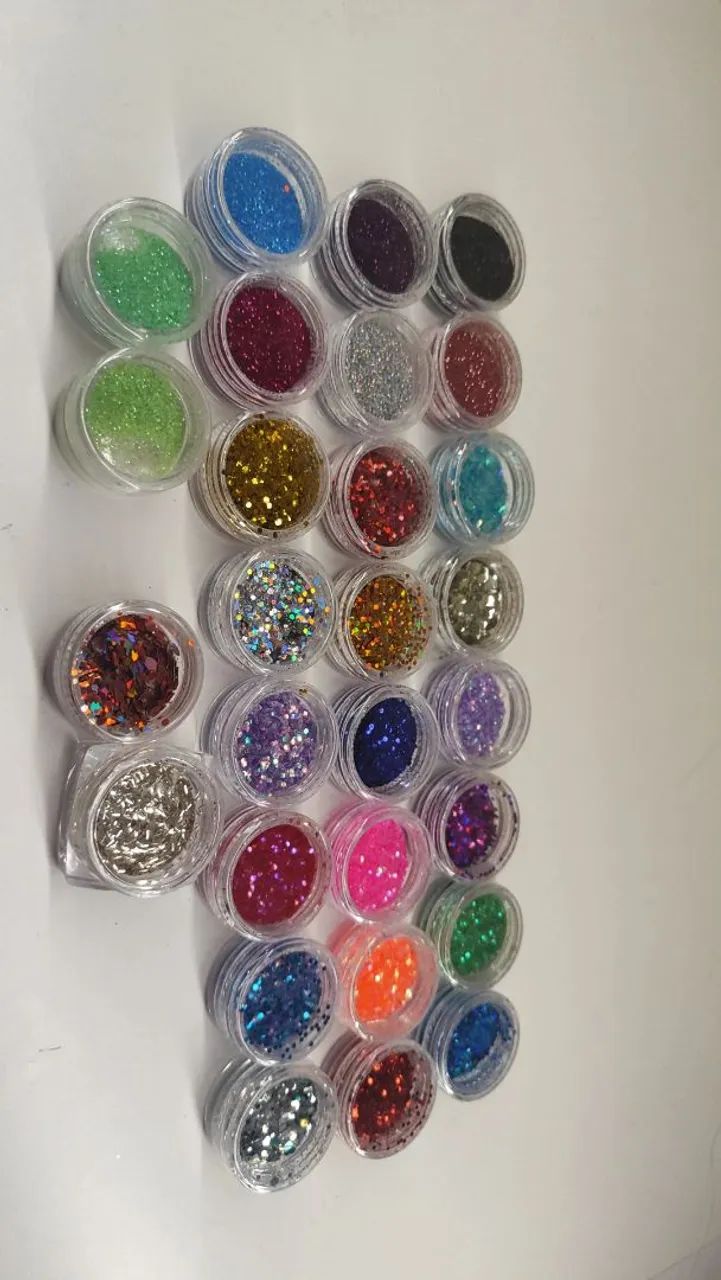 Kit com 28 Potinhos de Glitter para Unhas - Foto 2