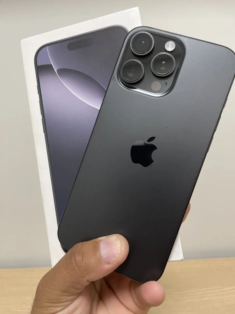 iPhone 16 Pro Max 256GB 93%