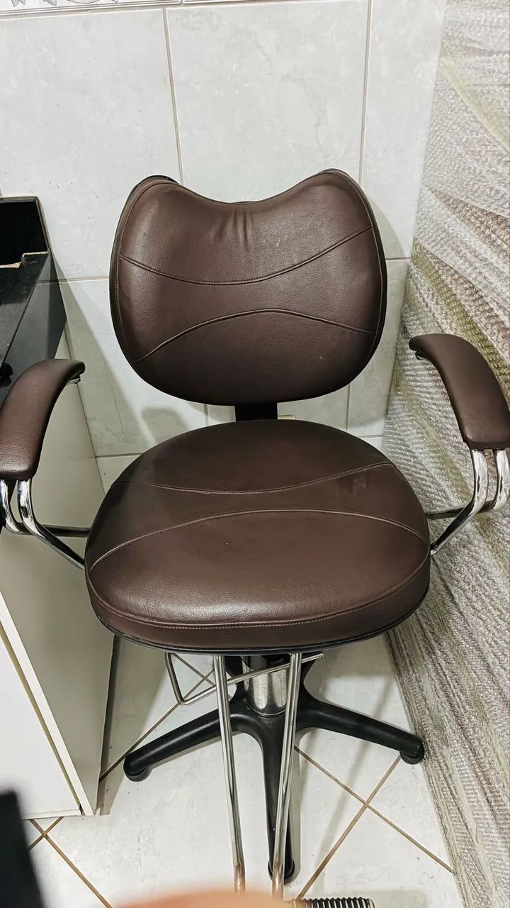 Cadeira de cabeleireiro mega confortável 
