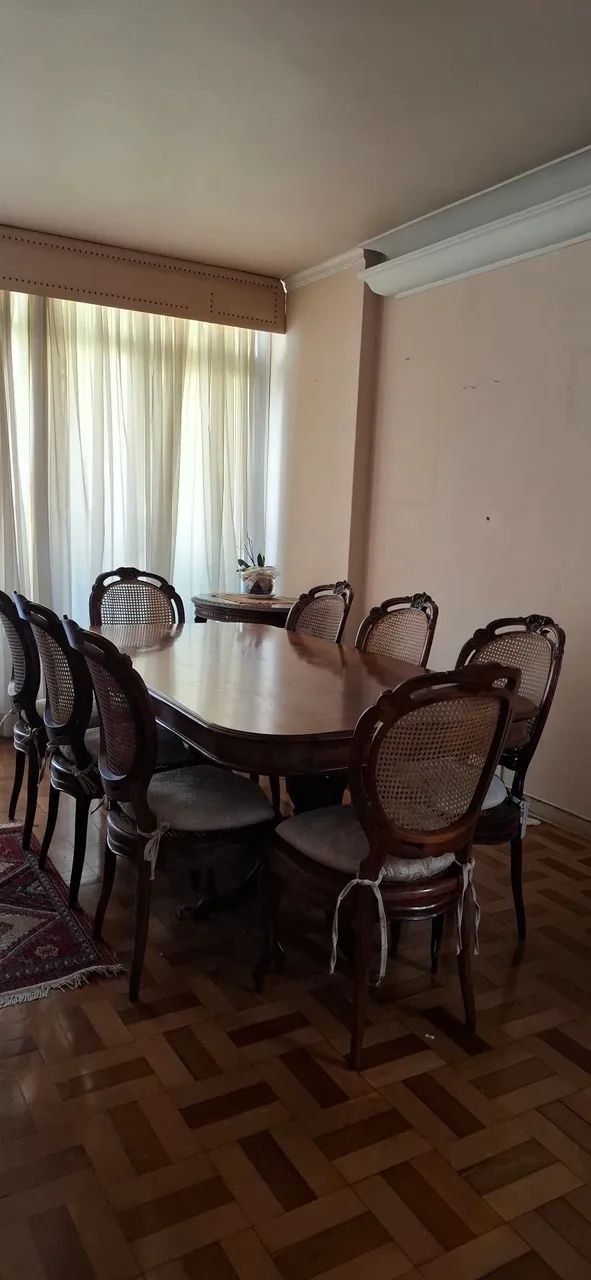 Mesa de jantar de jacarandá com oito cadeiras 65570167072002120