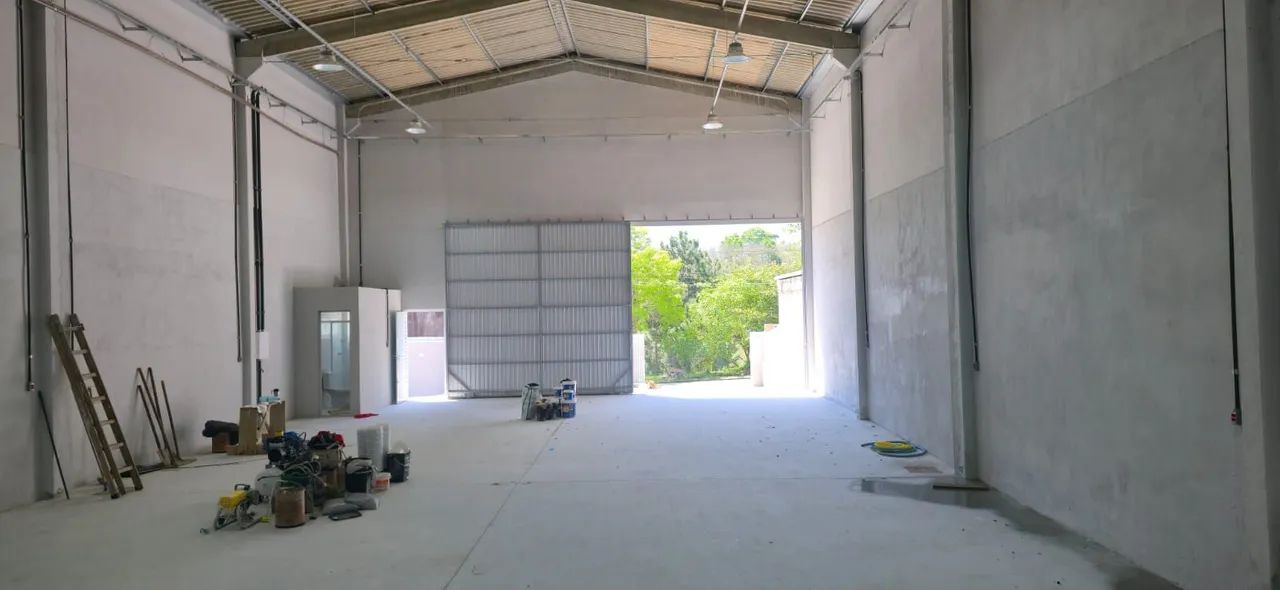 ALUGO BARRACÃO NOVO COM 300M2 - Foto 2