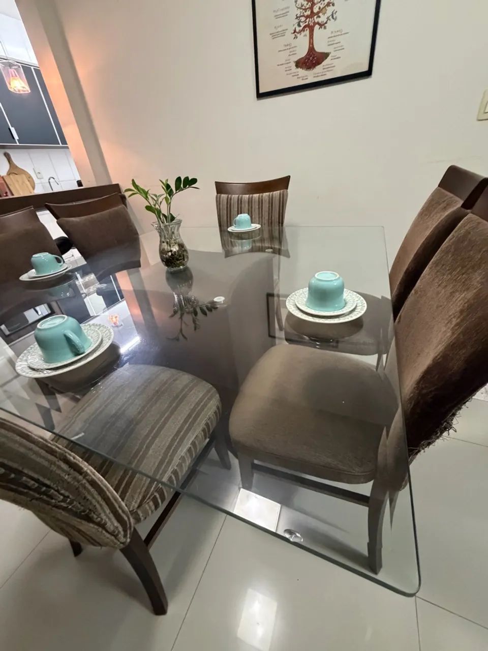 Mesa de vidro 8 lugares com cadeiras - Foto 2