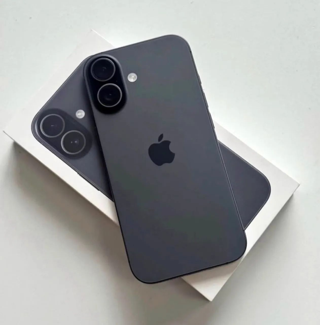 iPhone 17 com caixa 