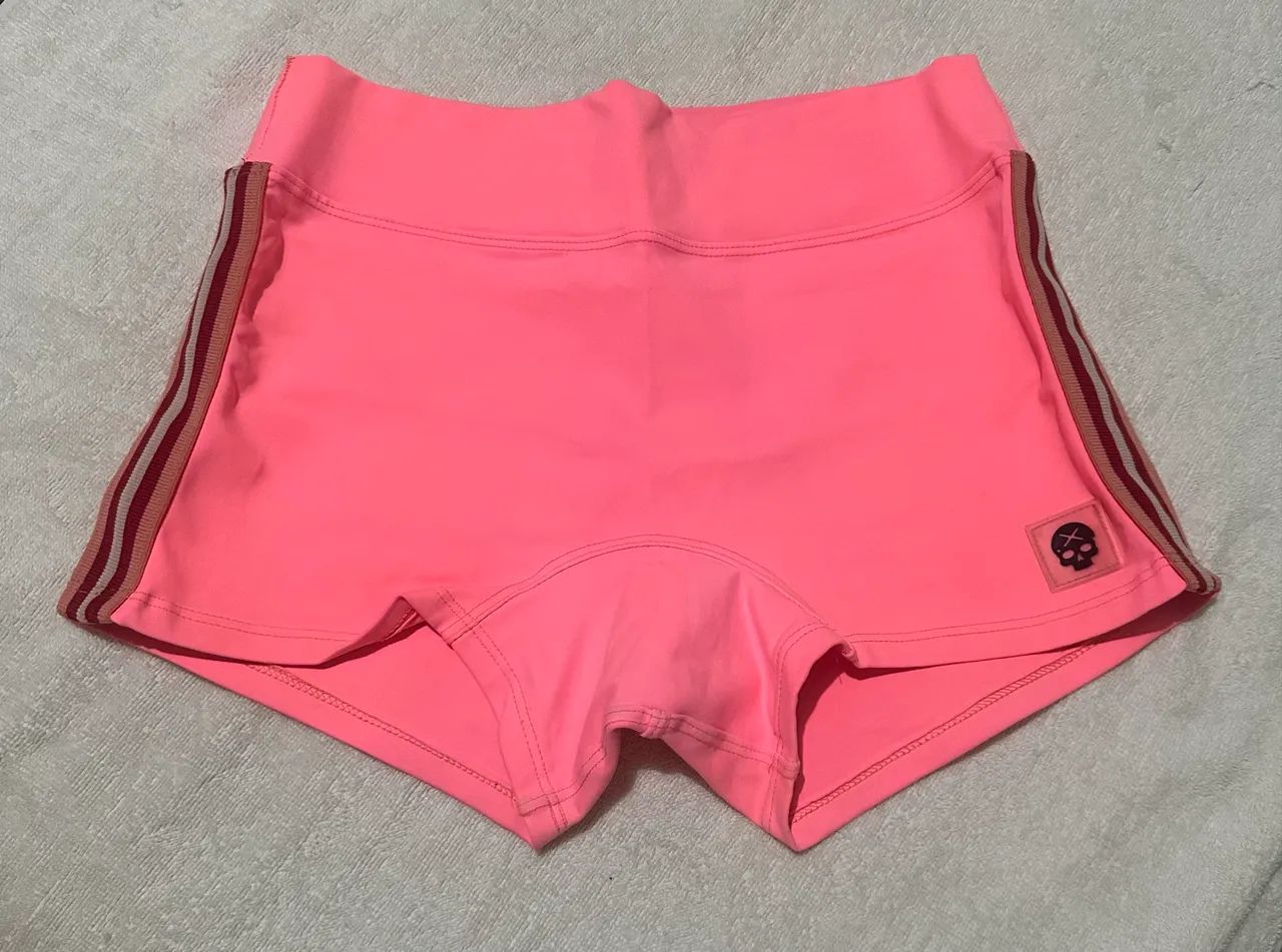 Short Bs Cross TAM: M