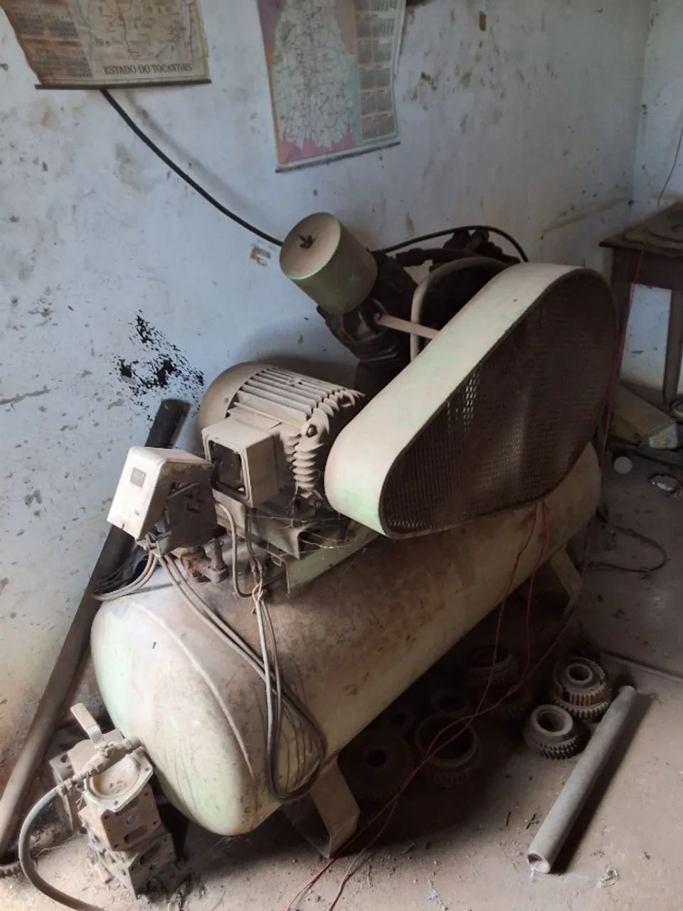 Vende-se compressor 450 pés