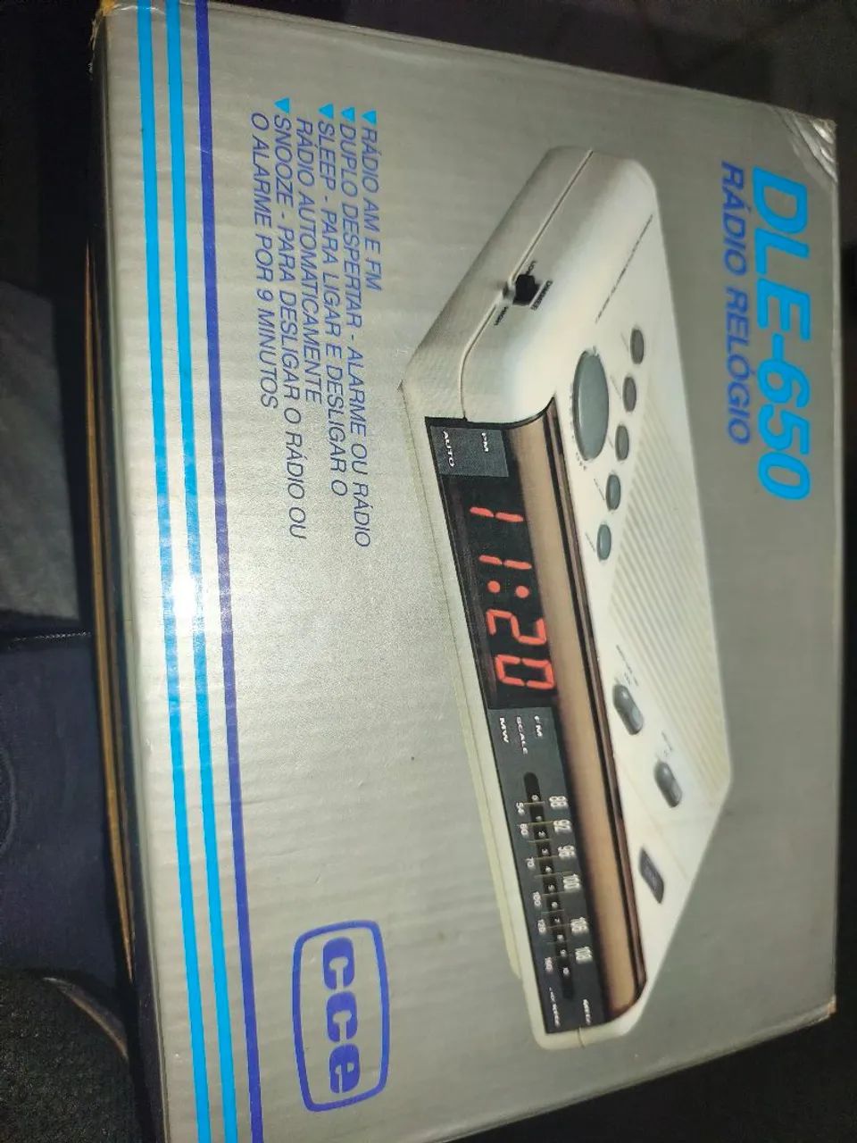 Rádio relógio CCE DLE-650 - Foto 2