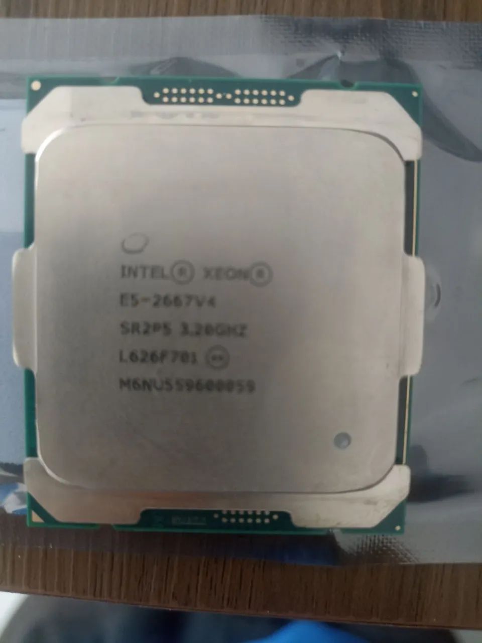 Xeon 2667 v4