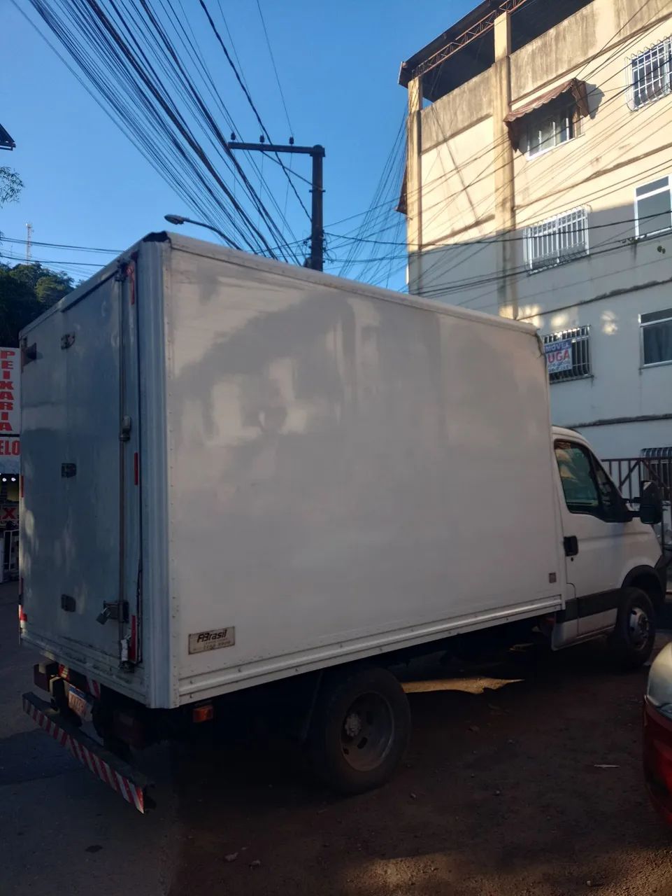 Iveco 55c16 baú refrigerado  - Foto 2
