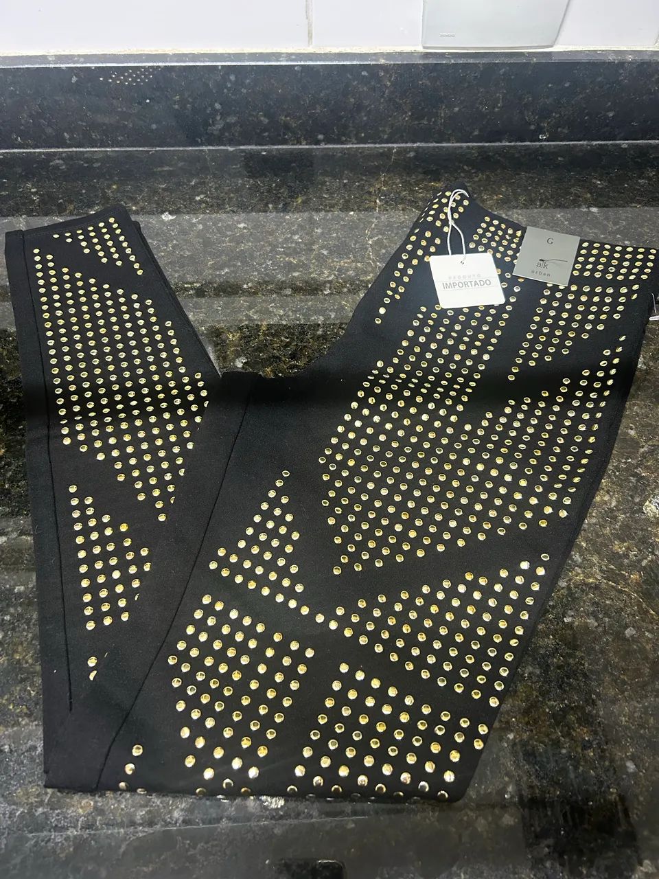 Calça Feminina c/ apliques A/K Urban - Foto 2