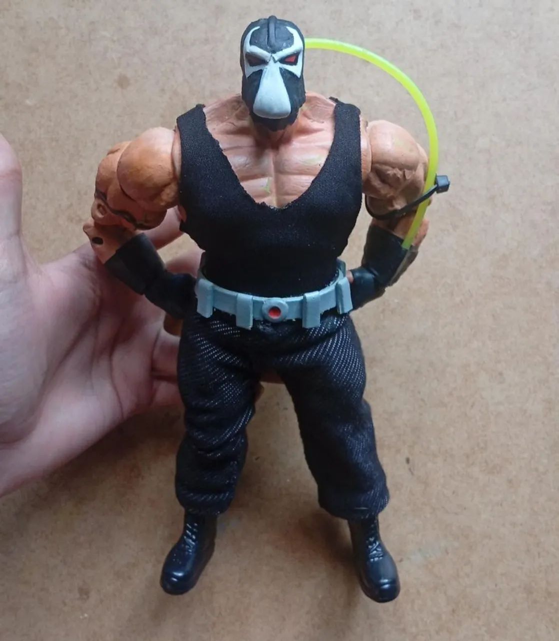 Boneco Bane DC Marvel legends  - Foto 4