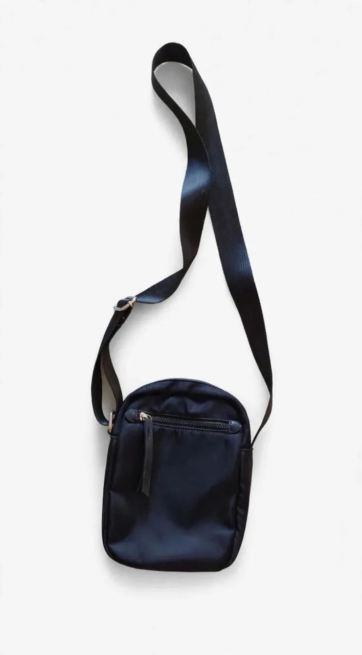 Bolsa lateral preta comprida  - Foto 3