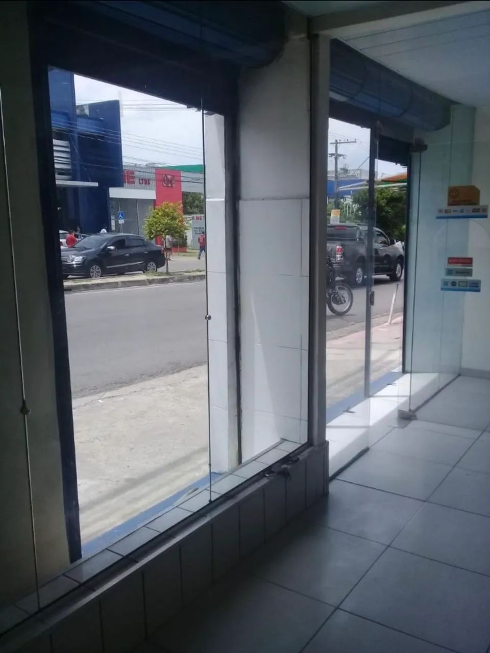 Alugo ponto comercial na Silves 