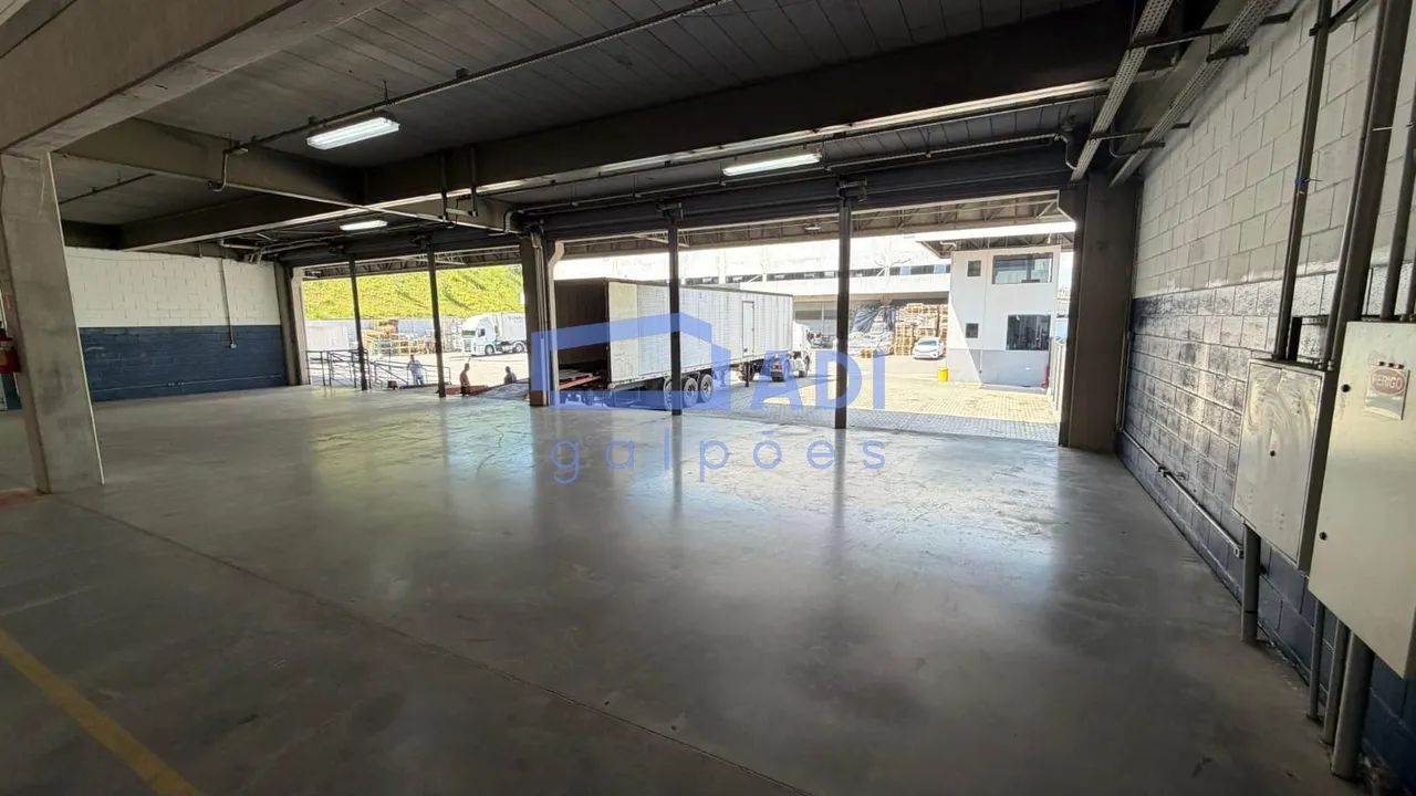 Galpão 2530 m²  7 docas  Guarulhos/Dutra - Foto 3