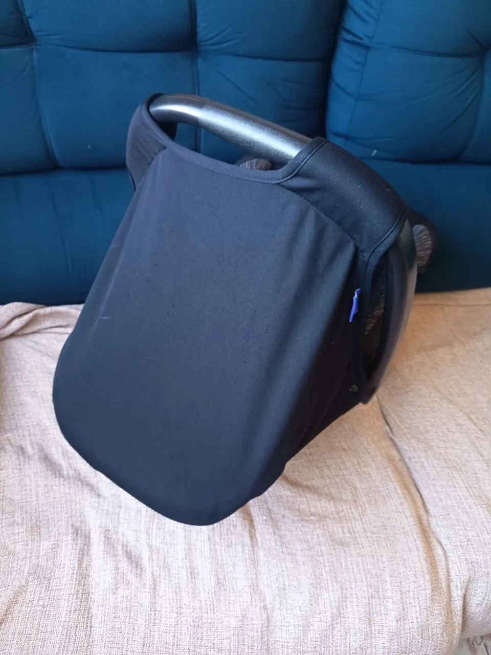 Bebê conforto.