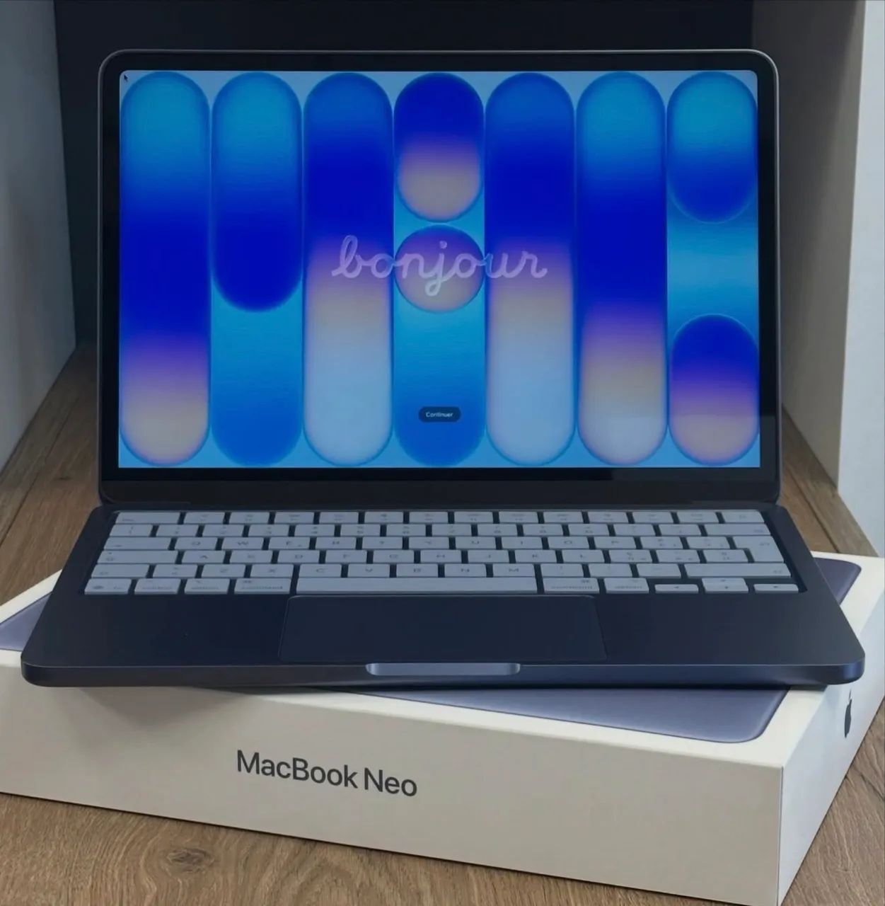MACBOOK NEO 13  A18 PRO  8GB  256GB  - Foto 4