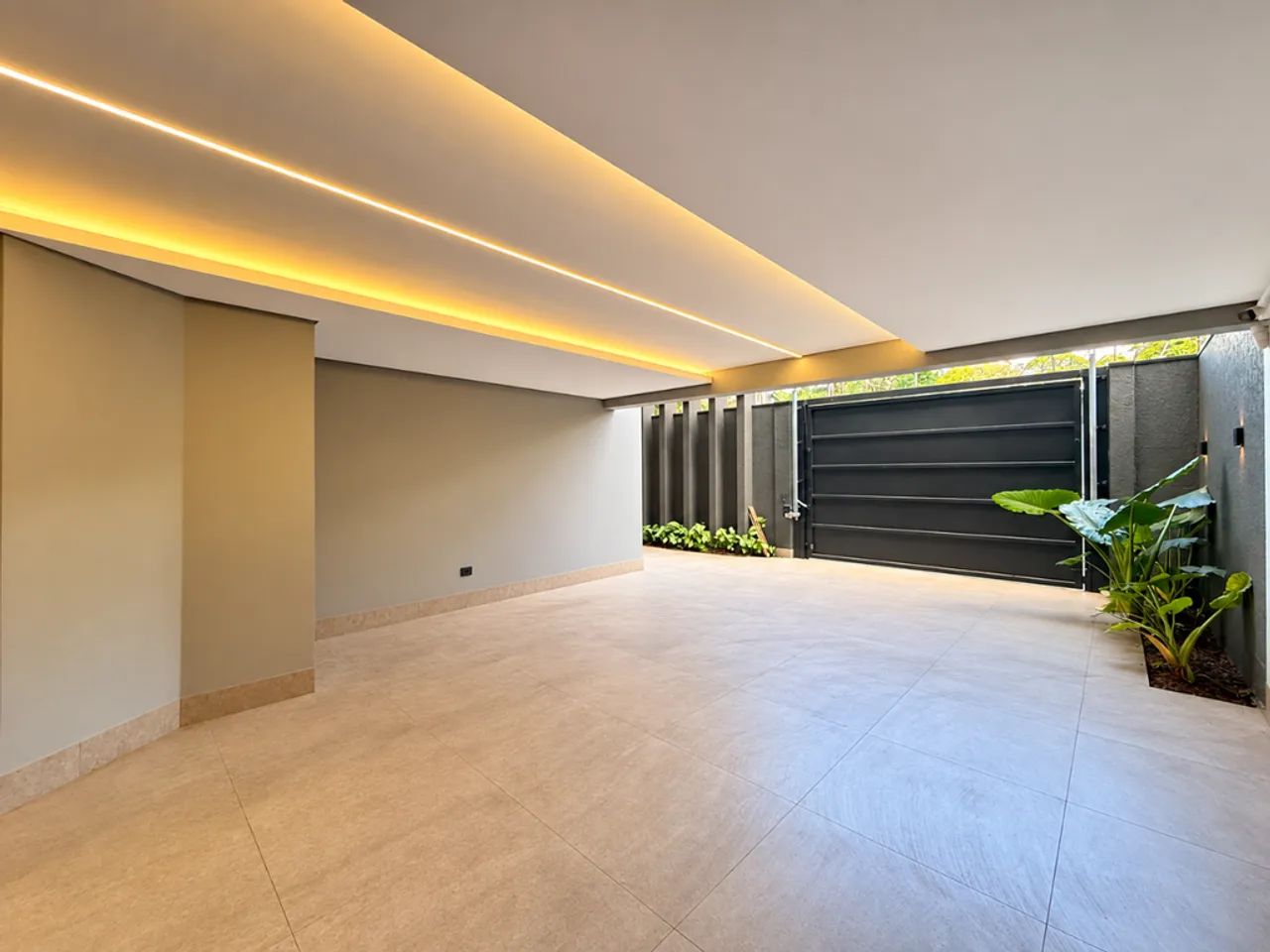 Sobrado à venda em Maringá, Zona 07, com 3 quartos, com 187.75 m² - Foto 5