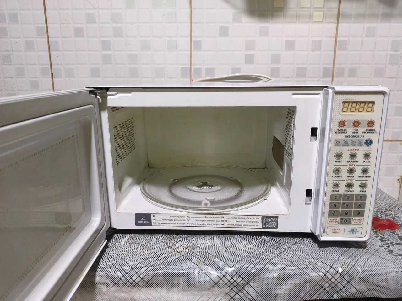 Microondas Electrolux 20 litros  - Foto 2