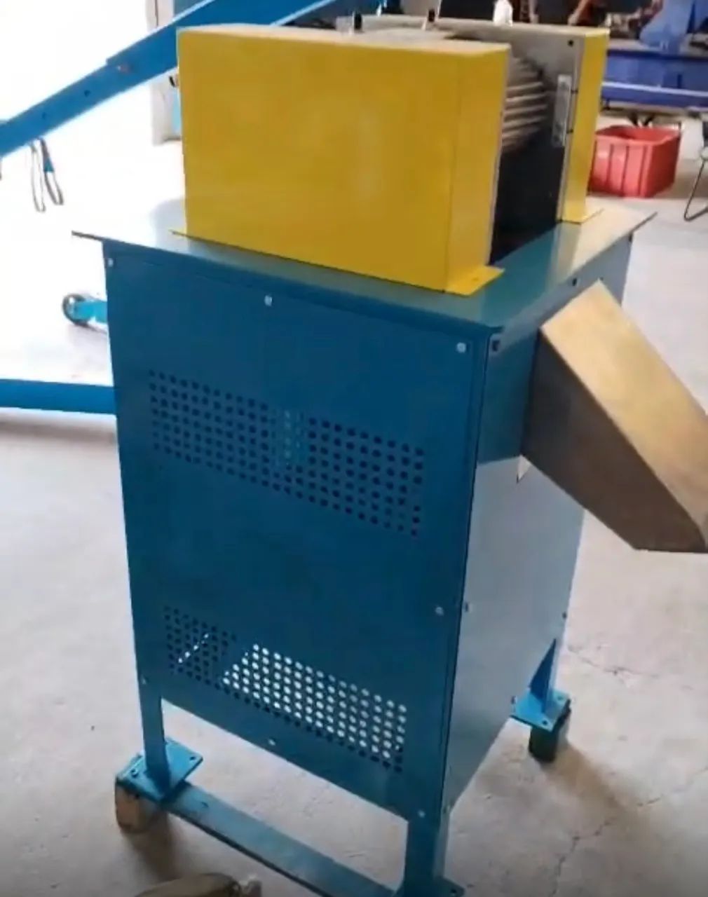 GRANULADOR DE PLÁSTICOS 