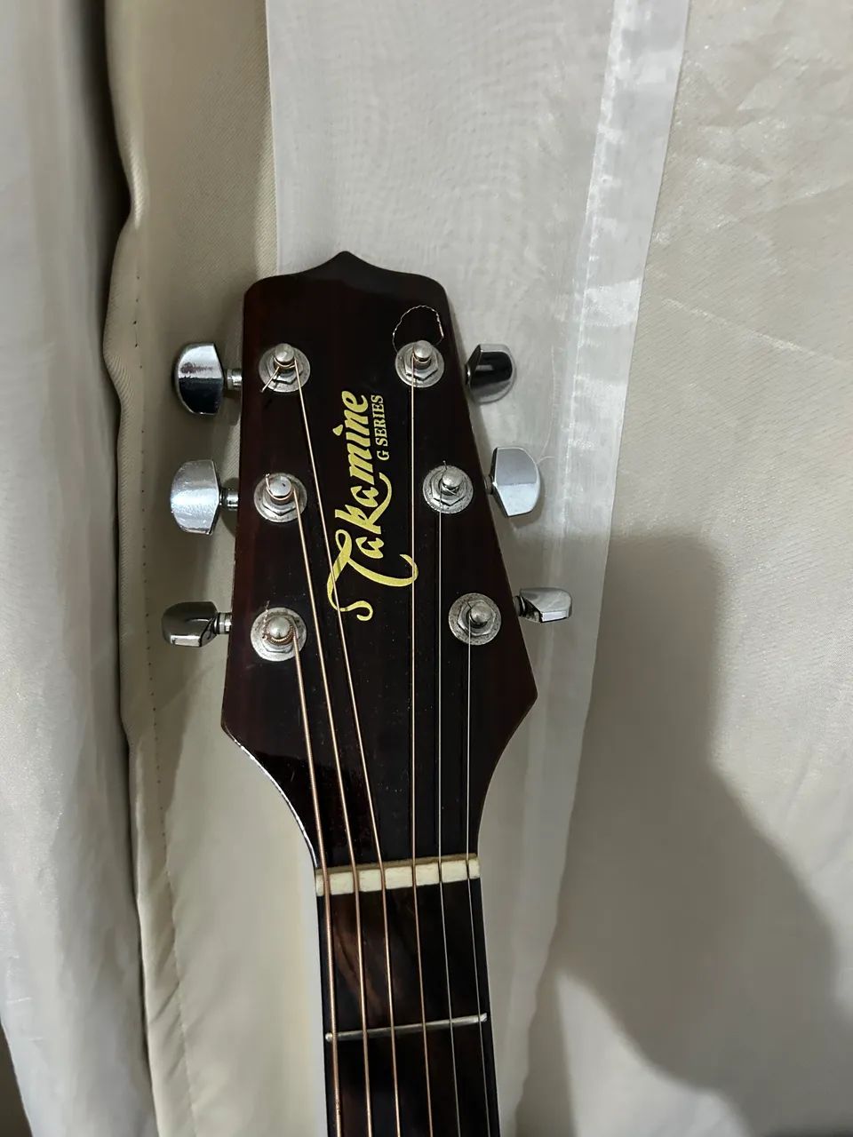 Violão takamine 