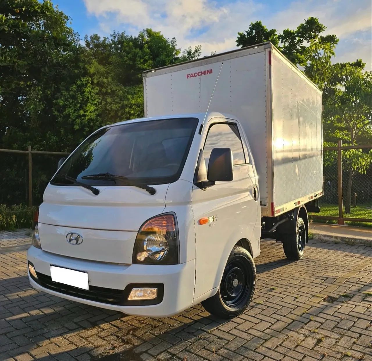Hyundai HR  Baú  - Foto 2