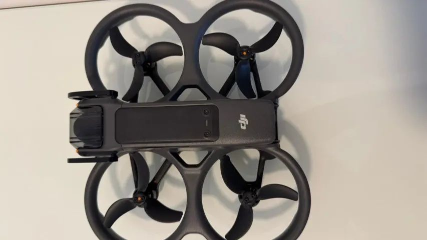 Drone DJI Avata 2 Fly More Combo (3 Baterias) + Controle FPV 3 + RC Motion 3 - Foto 6