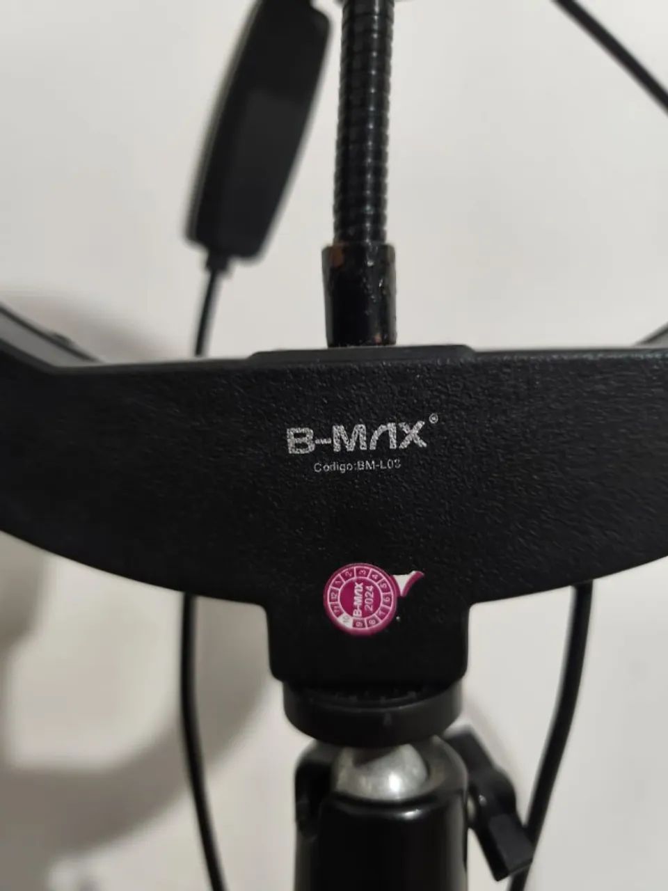 Ring Light B-MAX com Tripé Ajustável e Suporte para Celular - Foto 5