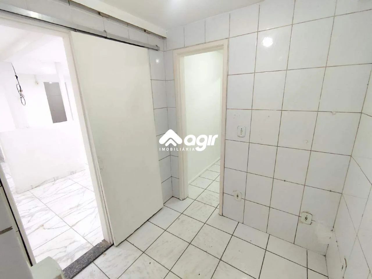 Excelente ponto comercial com loja ampla na Cidade Nova! - Foto 4