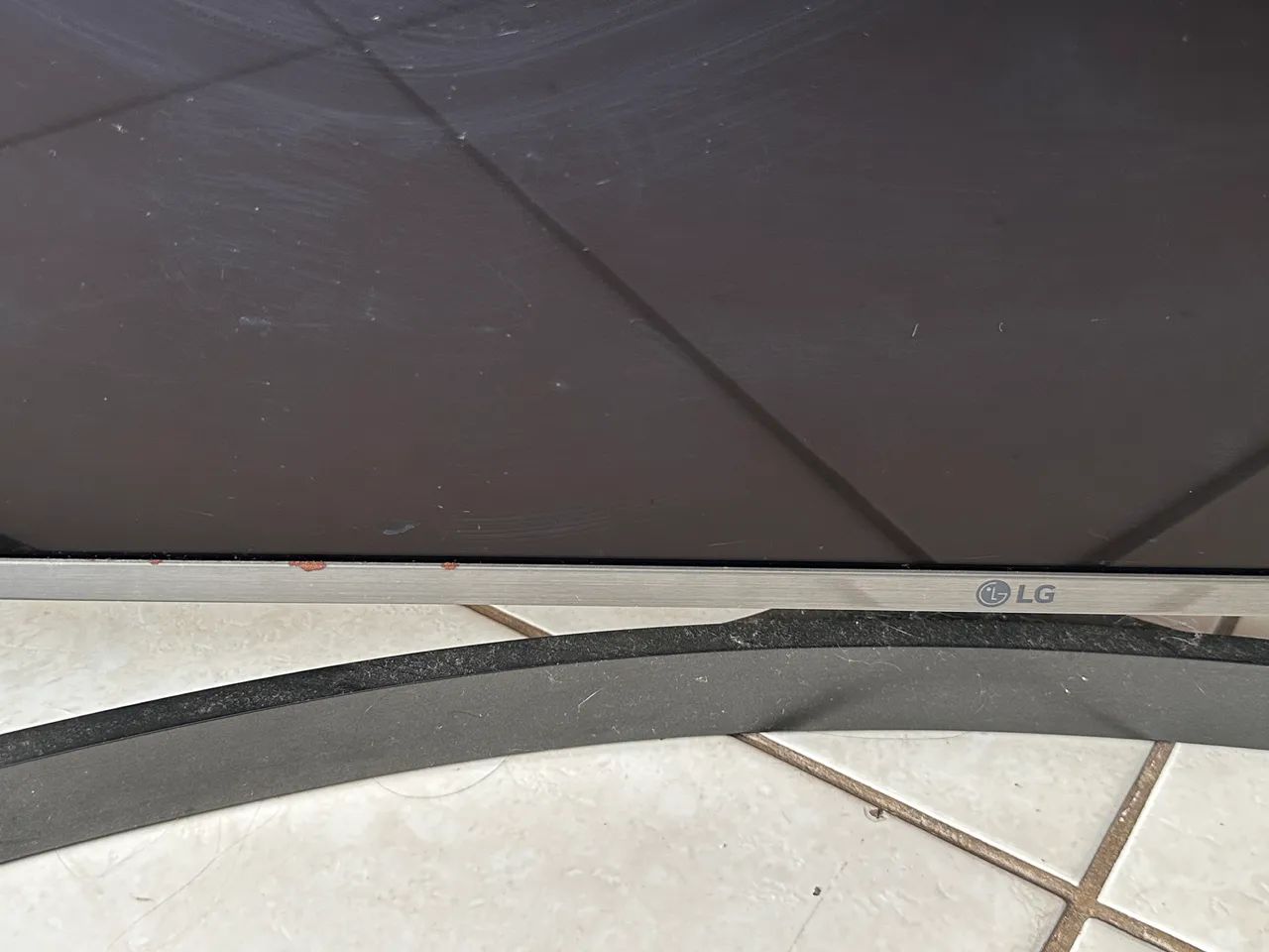 TV LG 55" 4K  Para Retirada de Peças - Foto 3