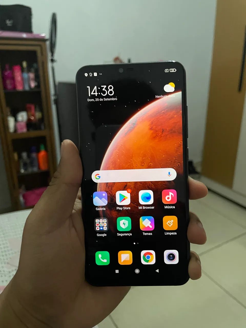 Celular Mi 8 lite semi-usado 64GB