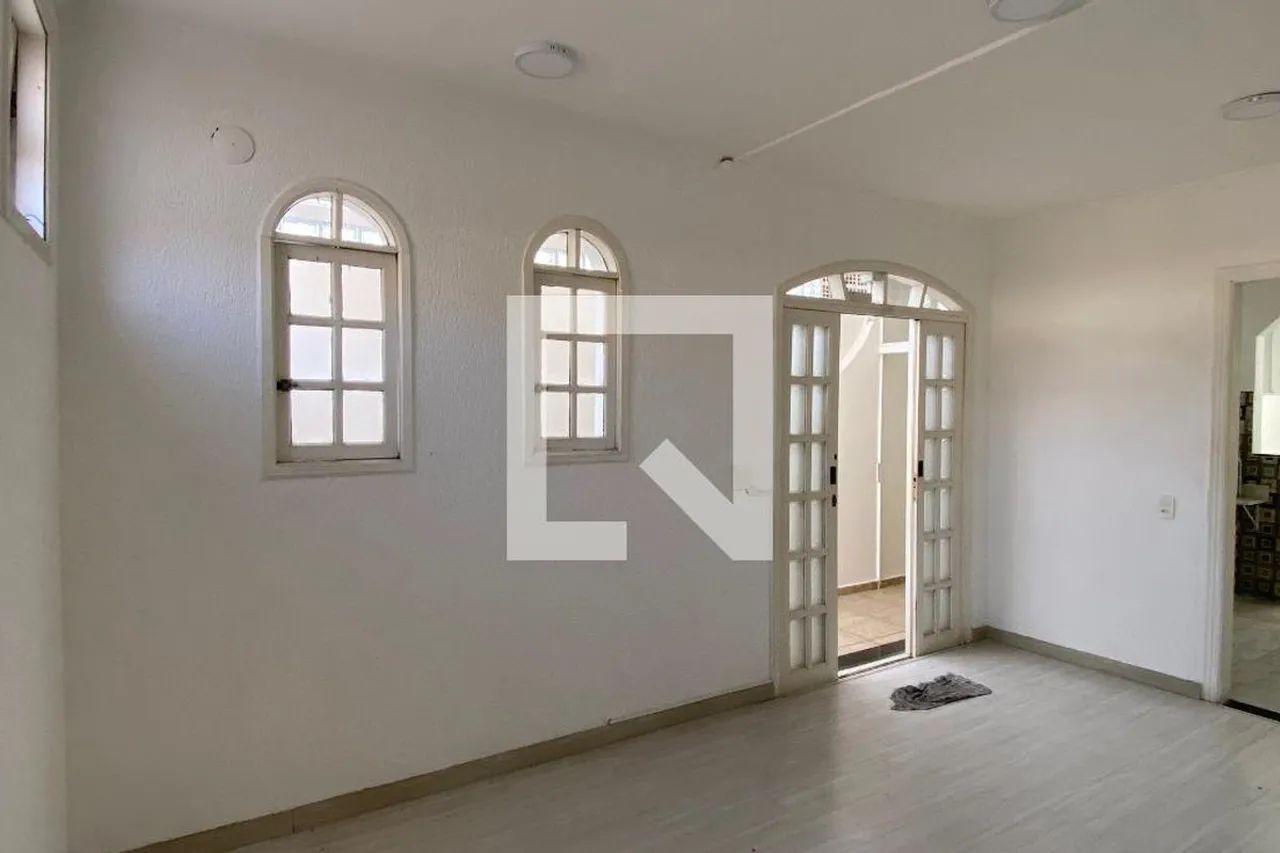 Casa à Venda - Vila Yara, 3 Quartos, 170 m2