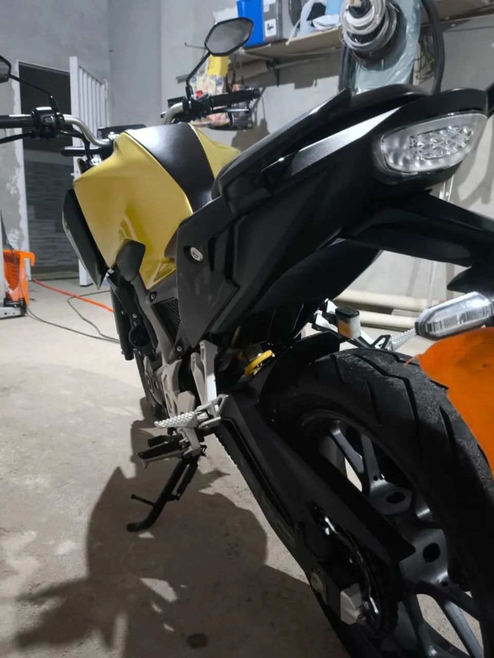 CB 300f Twister ABS - Foto 5