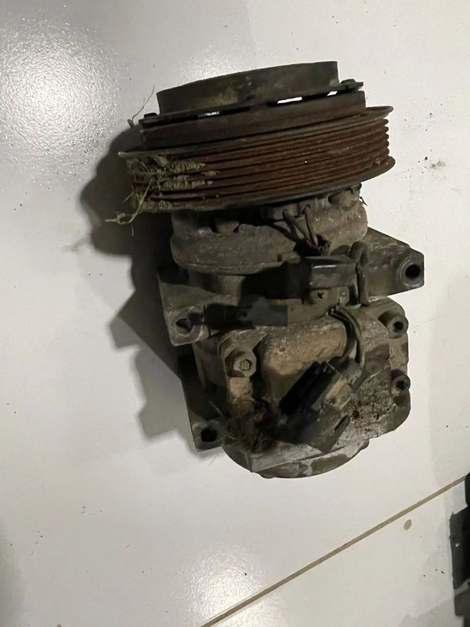 COMPRESSOR FORD KA 2010